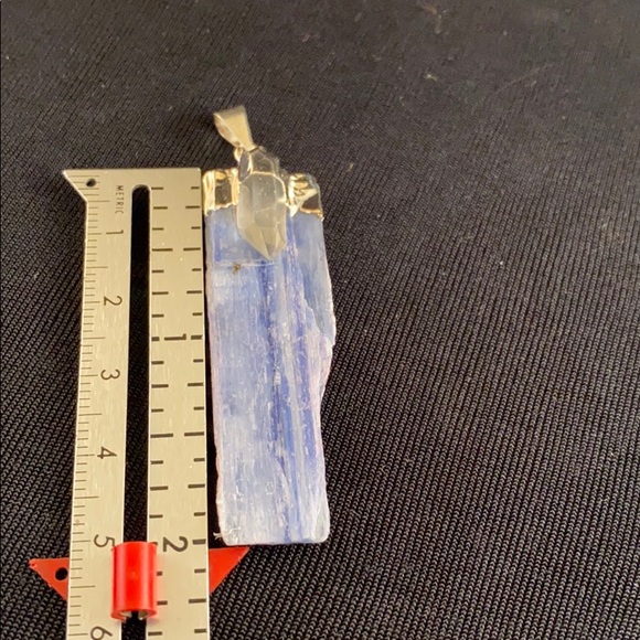 Blue kyanite & quartz crystal pendant - Picture 2 of 4